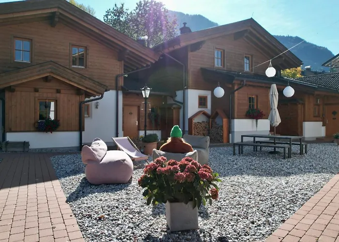 Dorfchalets - Erni Inkl Tauern Therme Eintritt & Sommerkarte カプルーン