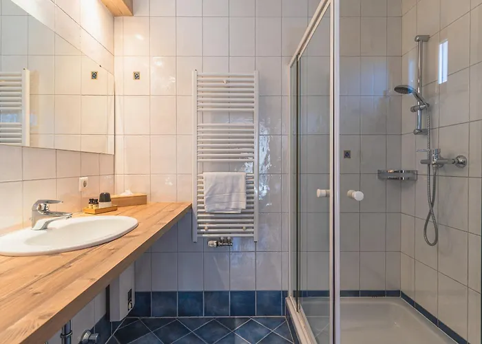 Dorfchalets - Erni Inkl Tauern Therme Eintritt & Sommerkarte Holiday home Kaprun